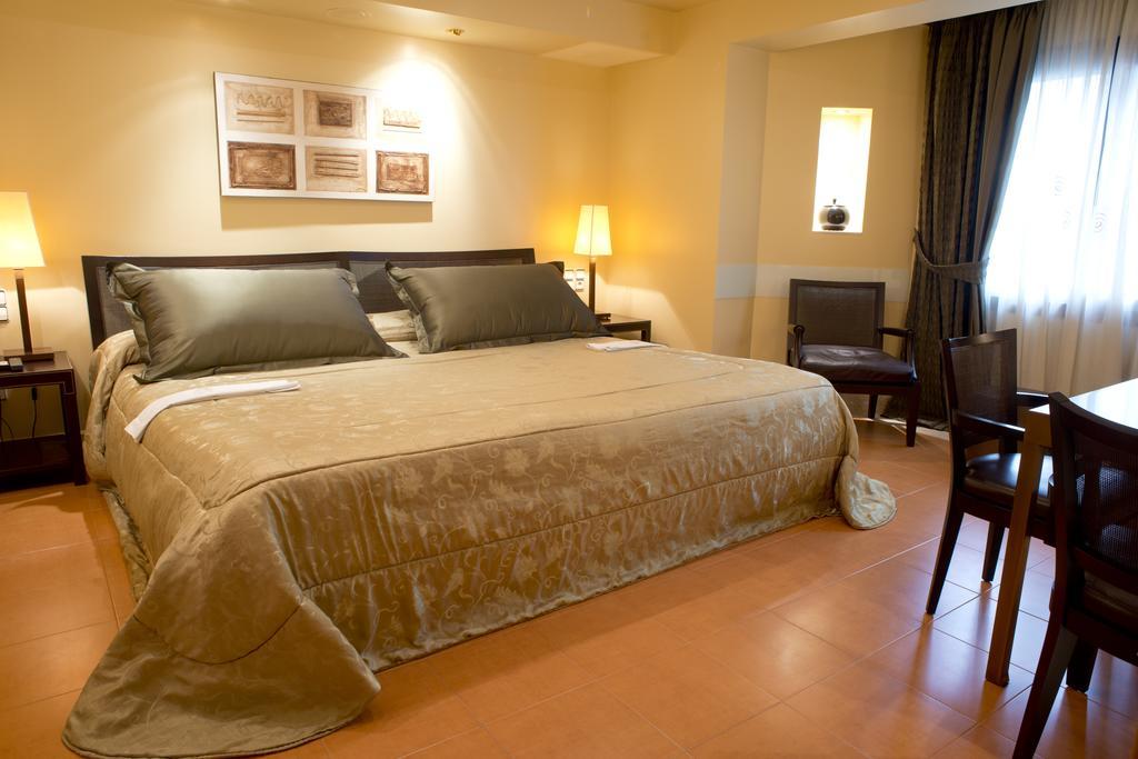 A Casa Canut Hotel Gastronomic Les Escaldes Exterior foto A bedroom